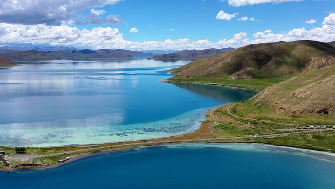 'Ngôi chùa cô đơn nhất thế giới' ở Tây Tạng