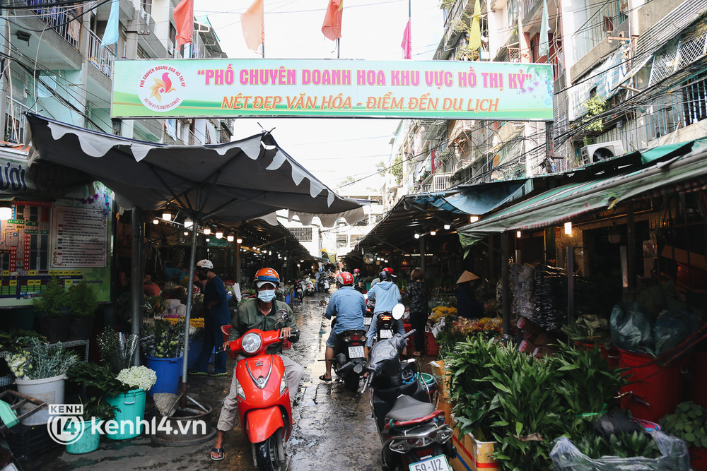 Chợ Hồ Thị Kỷ mở lại đúng dịp 20/10, người bán phấn khởi