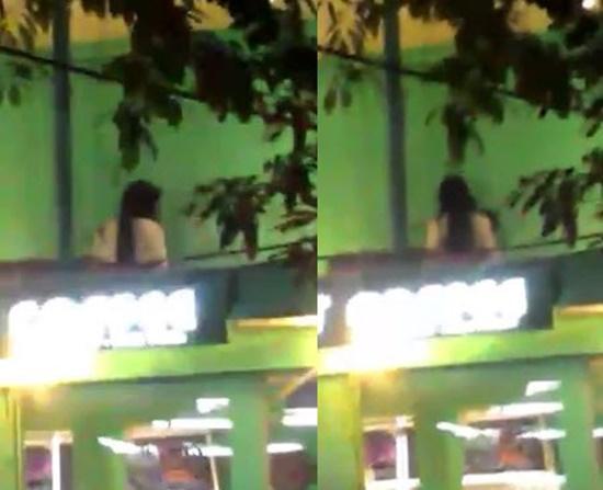 may-mua-noi-cong-cong-03 Cặp đôi mây mưa ở canteen trường, hành động nữ chính sốc-4